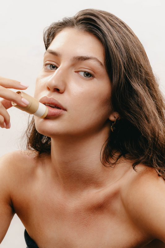 שפתון לחות טבעי חמאת שיאה אבטיח